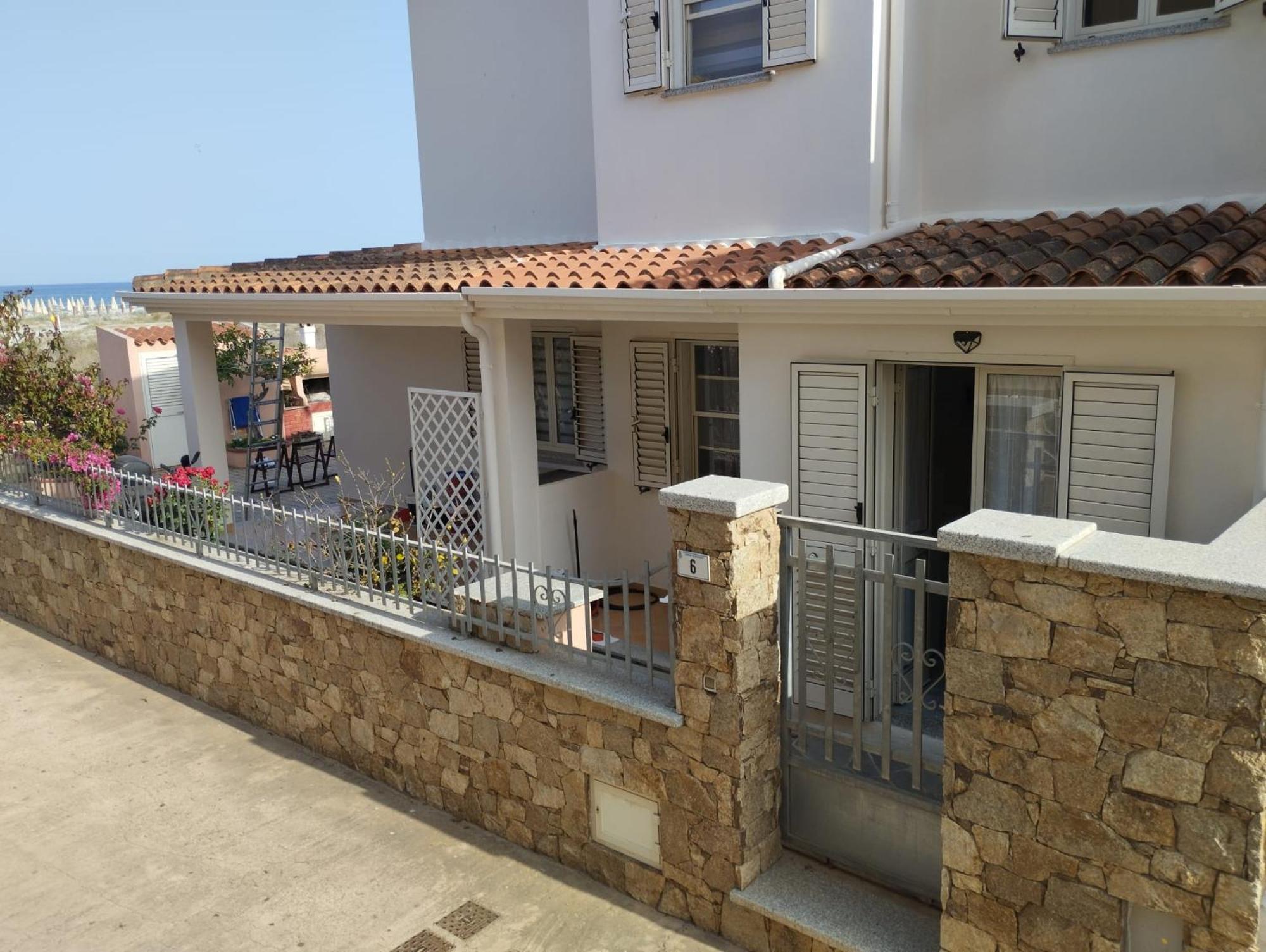 Summer Room- Fronte Spiaggia La Caletta Zewnętrze zdjęcie